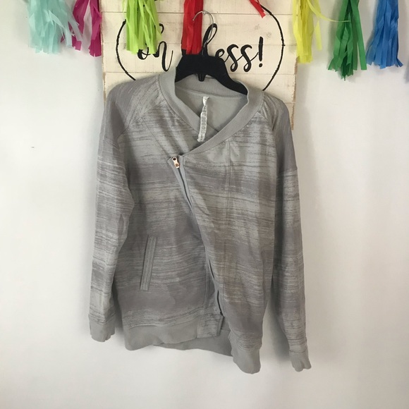 Lululemon Mula Bundle wrap - Picture 2 of 7